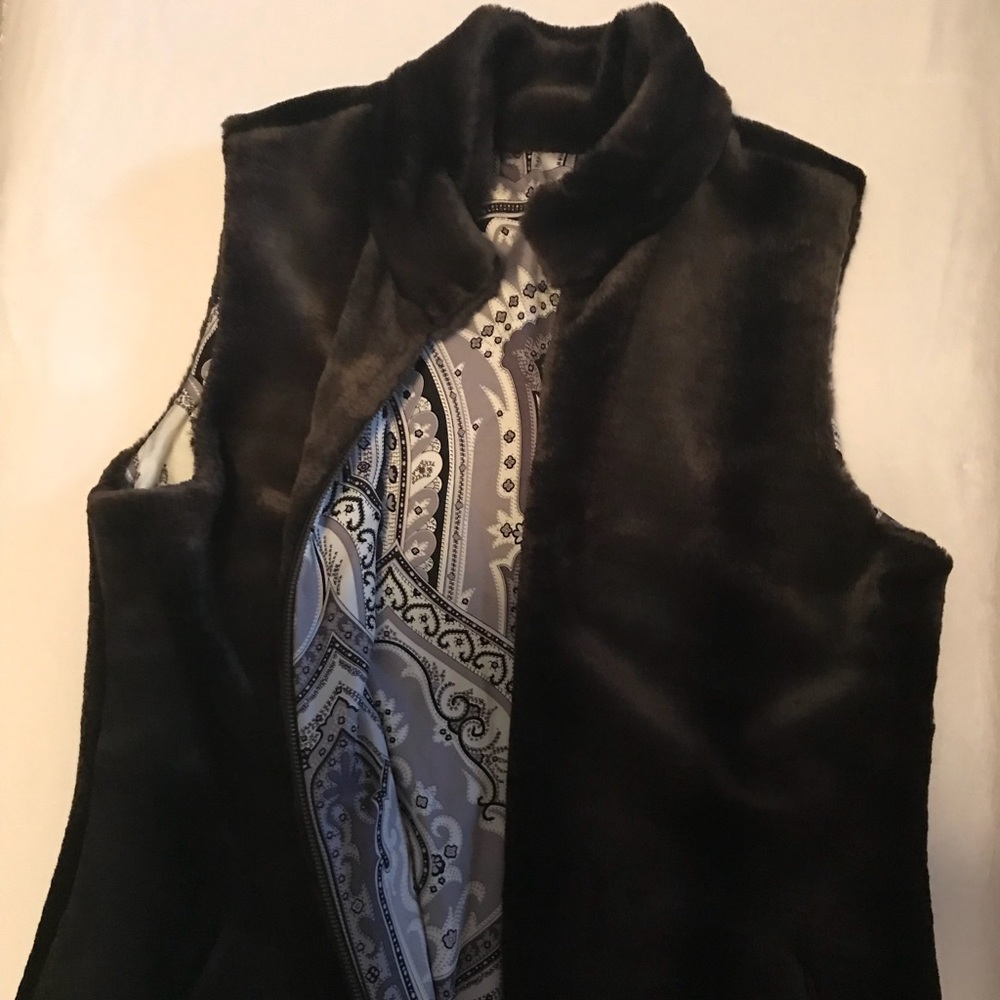 J McLaughlin faux fur vest